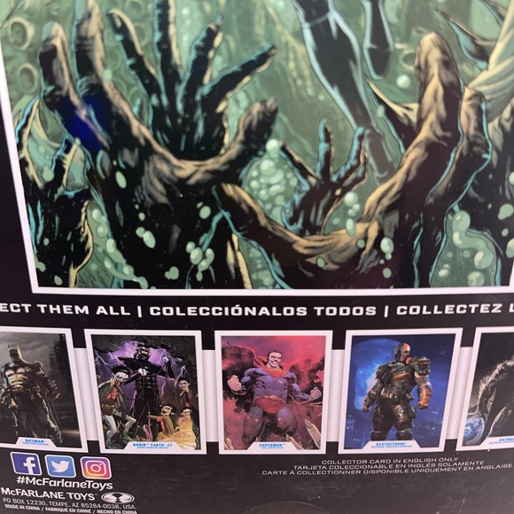 Todd McFarlane Toys: DC Multiverse: Batman Earth 2: New in Box: Action Figure - Picture 4 of 6